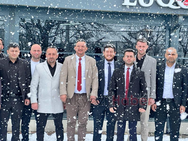 Anahtar Parti, Akyazı'da teşkilatı tanıttı