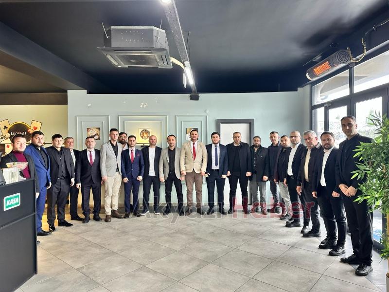 Anahtar Parti, Akyazı'da teşkilatı tanıttı