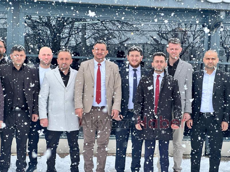 Anahtar Parti, Akyazı'da teşkilatı tanıttı