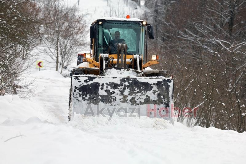 Sakarya'da kapalı 43 grup yolu açıldı