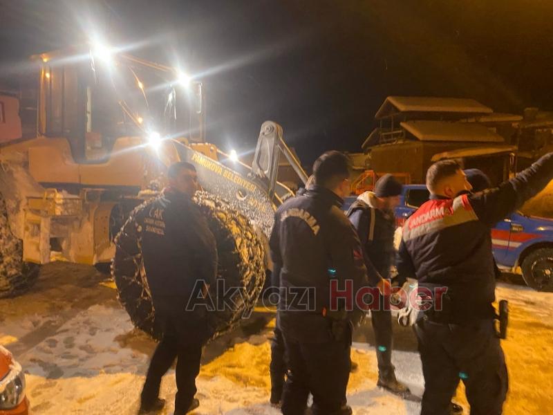 Pamukova'da yaylada mahsur kalan kampçılar kurtarıldı