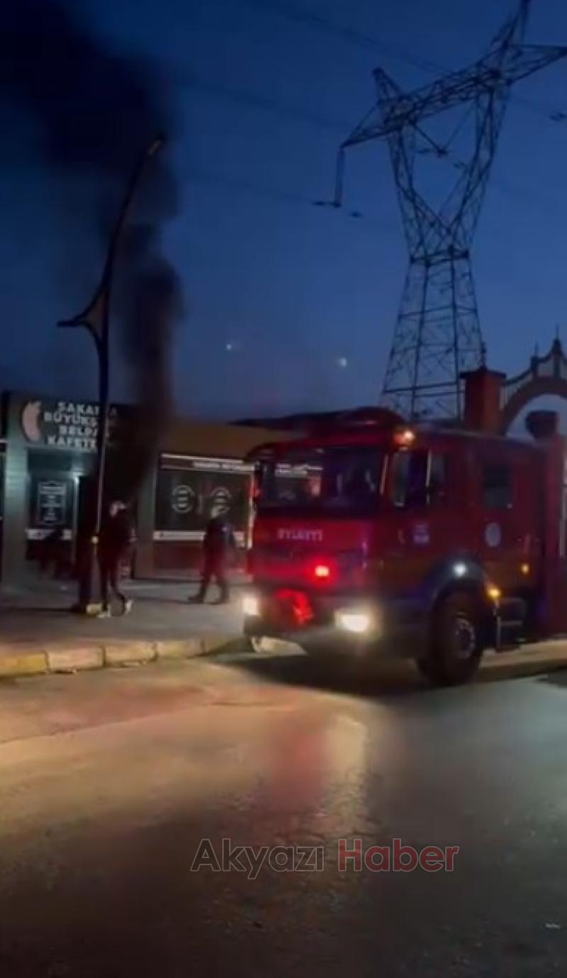 AVM yanındaki kafede yangın