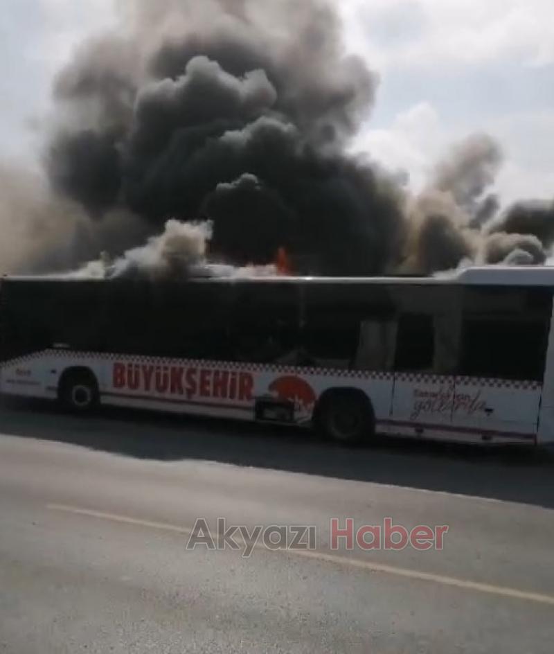 Belediye otobüsü alevlere teslim oldu