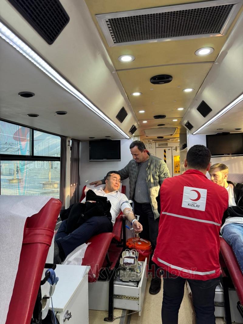 Başsavcısı Hüseyin Aşık'dan Kızılay'a rekor kan bağışı