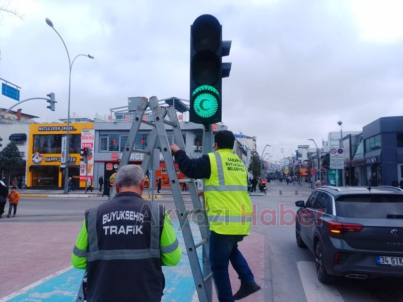 Trafik ışıklarında Yeşilay farkındalığı