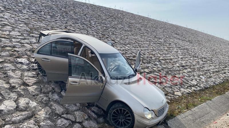 Otomobil ve panelvan araç çarpıştı: 2 yaralı