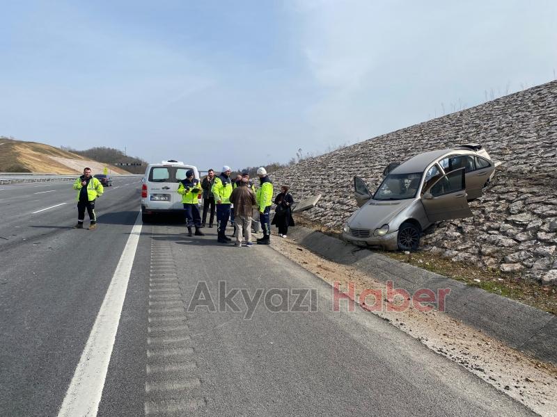 Otomobil ve panelvan araç çarpıştı: 2 yaralı