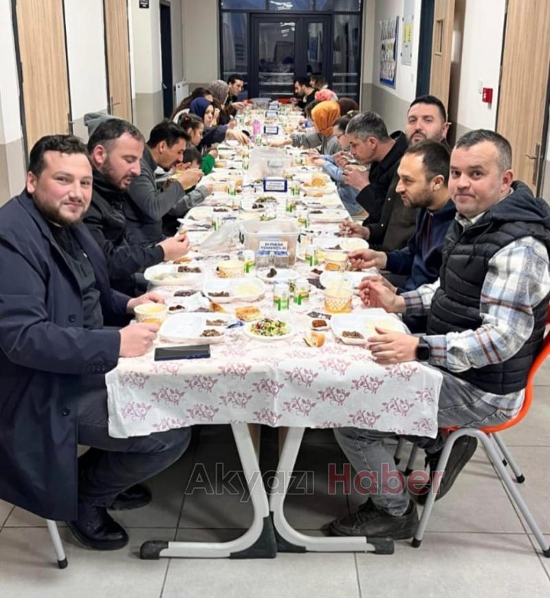 Akyazı Atatürk İlkokulu'nda ilk orucum, ilk iftarım etkinliği