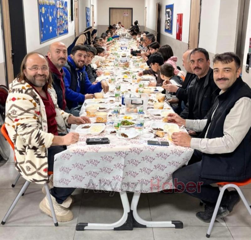 Akyazı Atatürk İlkokulu'nda ilk orucum, ilk iftarım etkinliği