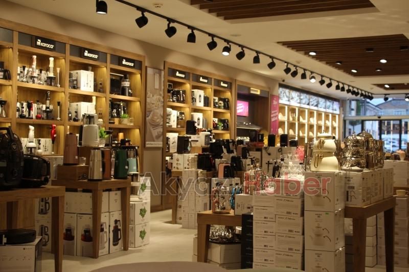 Karaca Home Akyazı’da Açtı! Büyük Açılışa Özel Fırsatları Kaçırmayın!