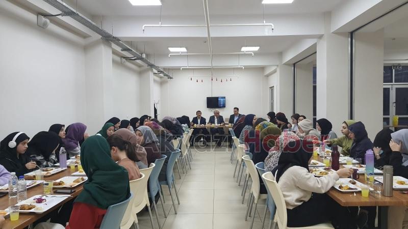 İlçe Milli Eğitim Müdürü Can, öğrencilerle iftar sofrasında buluştu