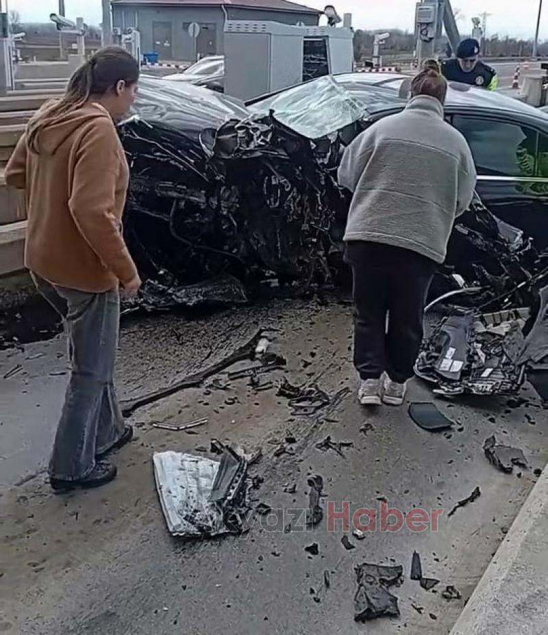 Kazada ölen doktor ve eşi, yeni doğan bebekleri ile eve dönüyormnuş