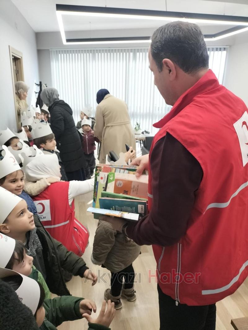  Konuralp Anadolu öğrencileri Kızılay’ı ziyaret etti 