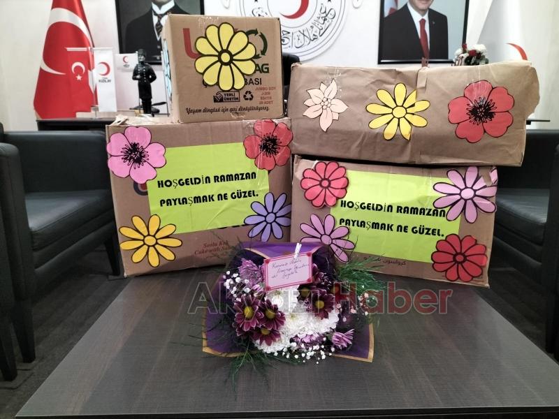  Konuralp Anadolu öğrencileri Kızılay’ı ziyaret etti 