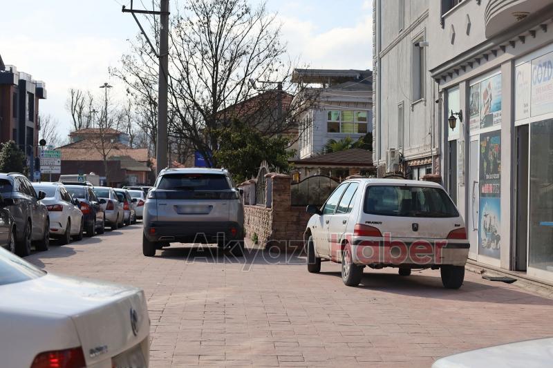 Sakarya'da kaldırım işgaline karşı mücadele sürüyor