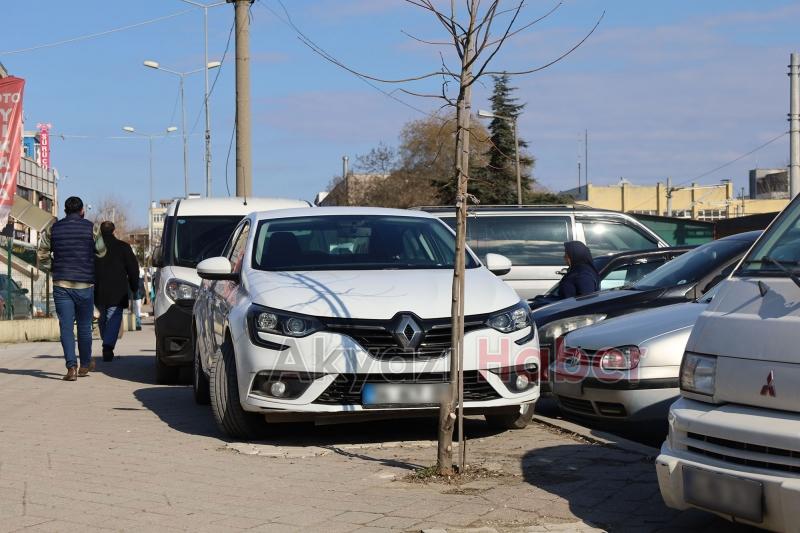 Sakarya'da kaldırım işgaline karşı mücadele sürüyor
