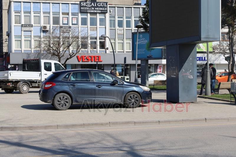 Sakarya'da kaldırım işgaline karşı mücadele sürüyor