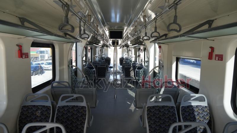 Sakarya'da üretilen ilk milli tren seti Gaziantep'te raylara indi