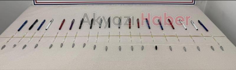 19 tüp yılan zehri ele geçirildi