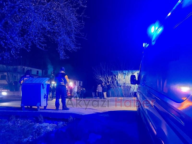 Alev topuna dönen ev tamamen yandı