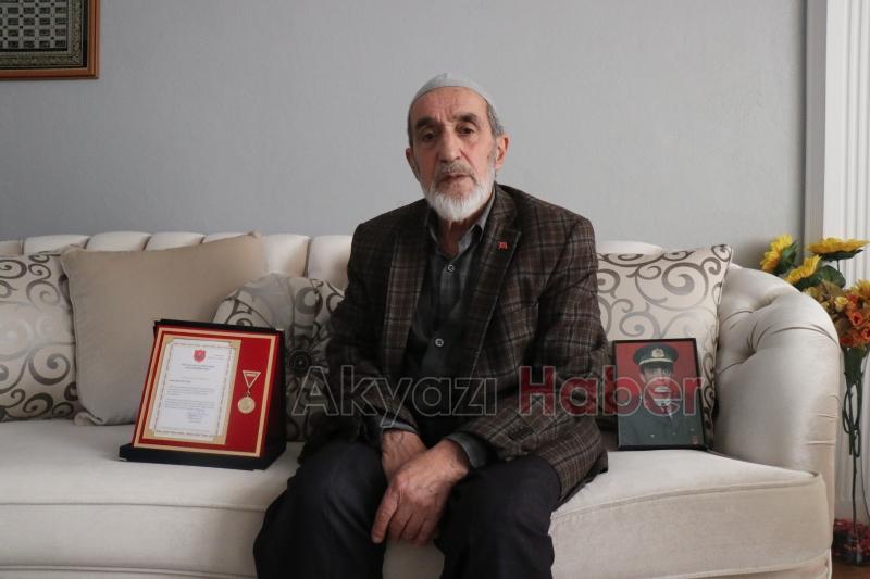 Şehit oğlunun maaşını ve sattığı arsanın gelirini TSKGV'ye bağışladı