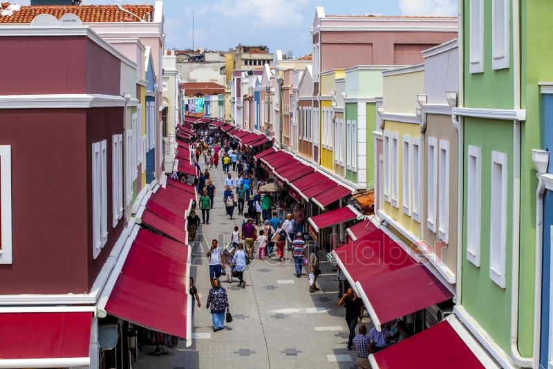 Başkan Yusuf Alemdar, Uzunçarşı’da müjdeyi duyurdu