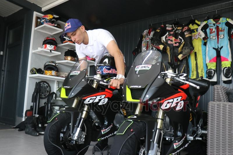 Toprak Razgatlıoğlu hazırlıklarına Akyazı'da devam ediyor