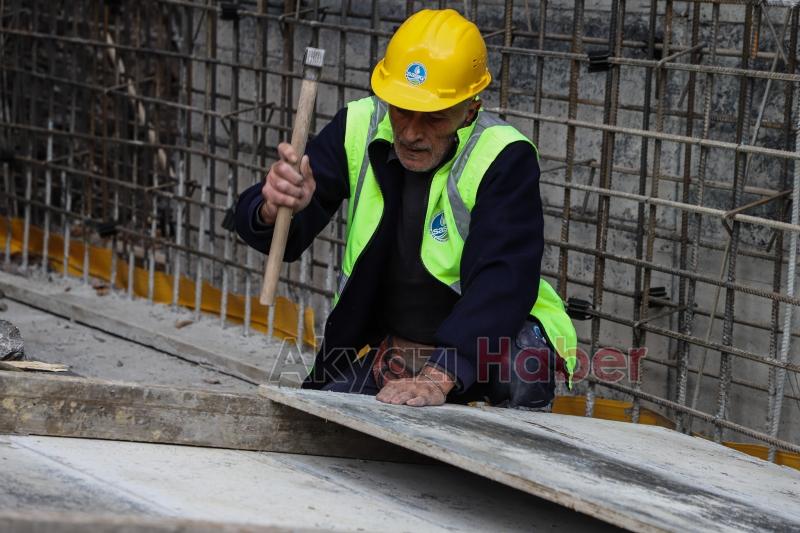 Akyazı dahil 3 ilçede dere yataklarına su alma yapıları inşa ediliyor