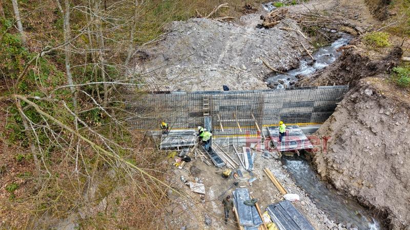 Akyazı dahil 3 ilçede dere yataklarına su alma yapıları inşa ediliyor
