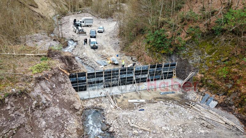 Akyazı dahil 3 ilçede dere yataklarına su alma yapıları inşa ediliyor