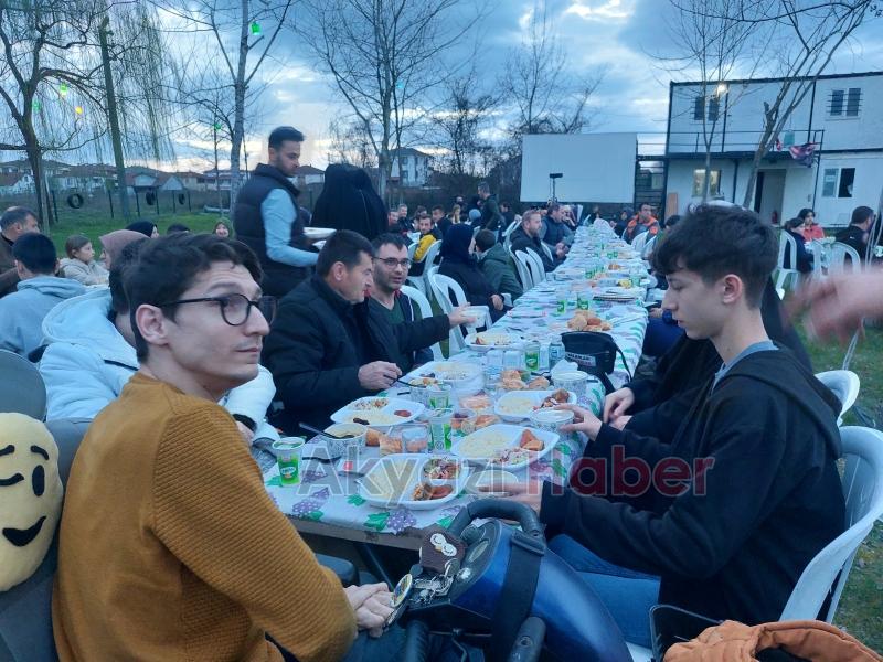 Özel Gereksinimli Öğrenciler İçin Birlikte Olmanın Gücü: Akyazı’da İftar Etkinliği