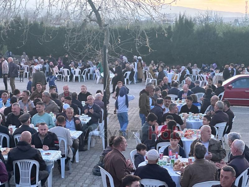 İftar sofrasında buluştular