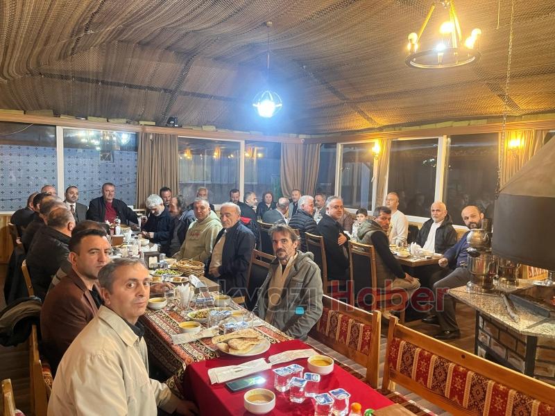 Akyazı BBP meclis üyelerinden iftar programı