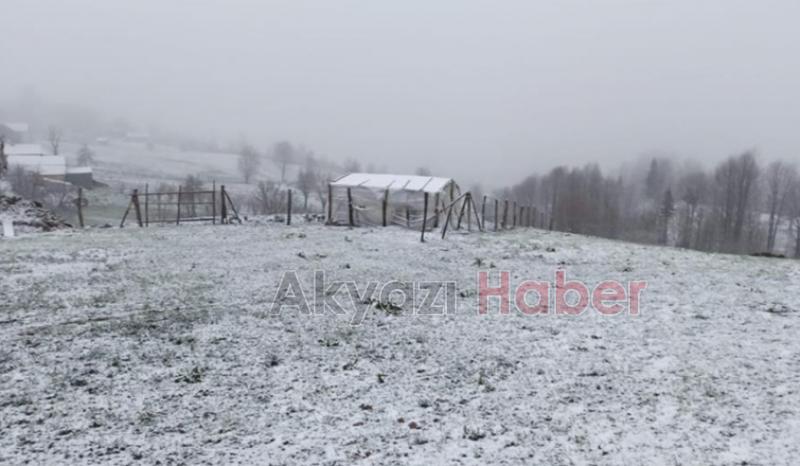 Sakarya'da yüksek kesimler beyaza büründü
