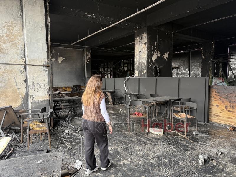 Yanan dev çocuk oyun alanından geriye bu görüntü kaldı