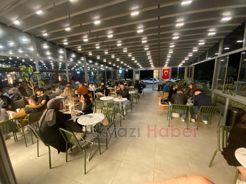 CHP’nin boykot çağrısı ters tepti: Espressolab şubelerinde yoğunluk!