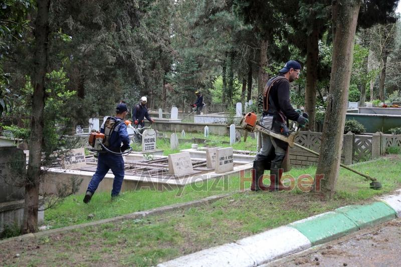 Büyükşehirden mezarlıklarda bayram hazırlığı