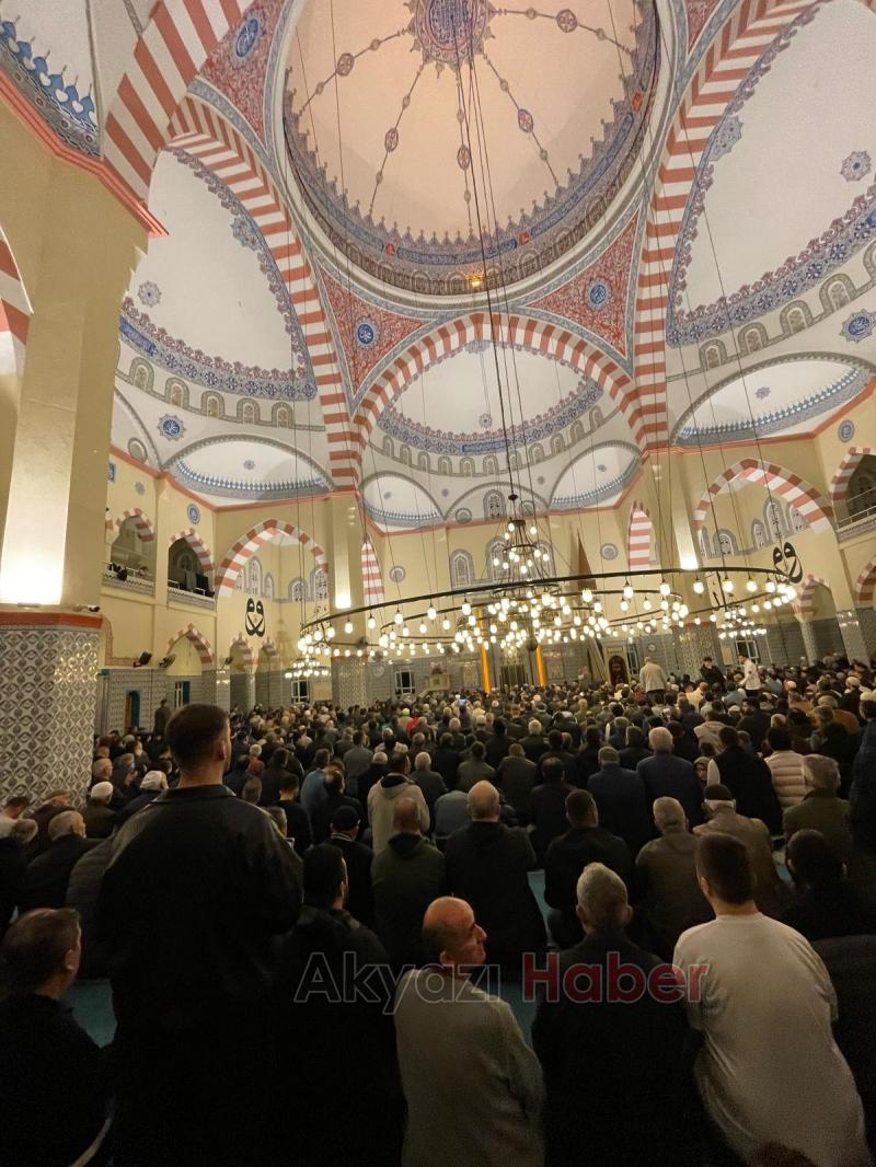 Kadir gecesi idrak edildi