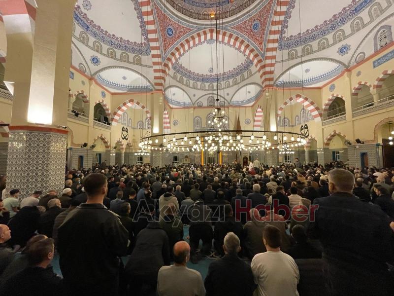 Kadir gecesi idrak edildi