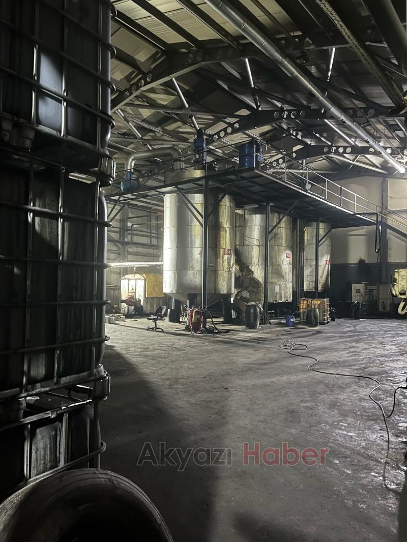 Sakarya'da tırda 370 bin litre kaçak akaryakıt ele geçirildi