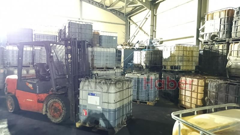 Sakarya'da tırda 370 bin litre kaçak akaryakıt ele geçirildi