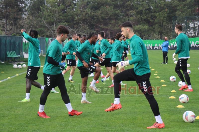 Sakaryaspor derbiye bileniyor