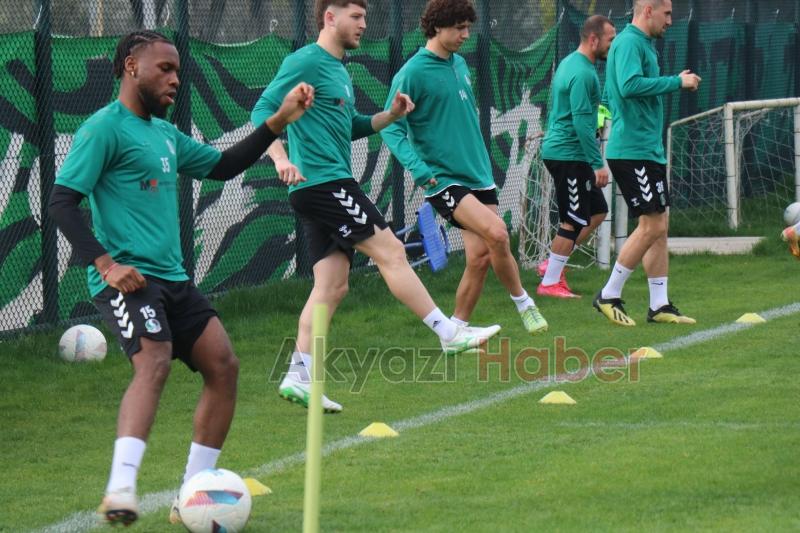 Sakaryaspor derbiye bileniyor