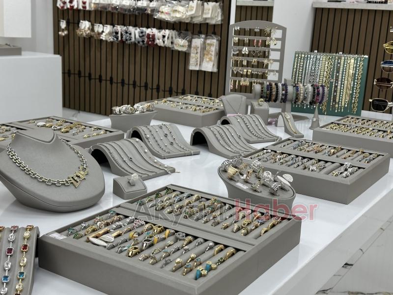 Alegria Takı Dünyası Açıldı, Işıltını Seç!