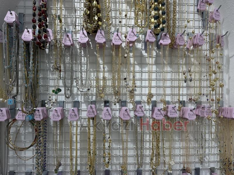 Alegria Takı Dünyası Açıldı, Işıltını Seç!