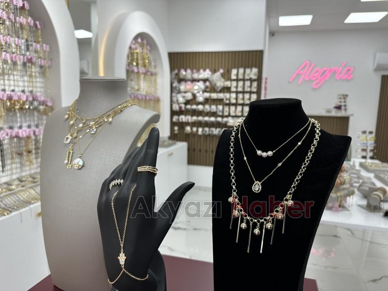 Alegria Takı Dünyası Açıldı, Işıltını Seç!