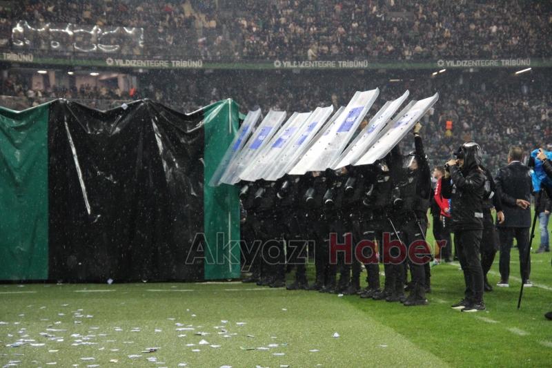 Kocaelispor'a derbideki olaylar nedeniyle ceza yağdı