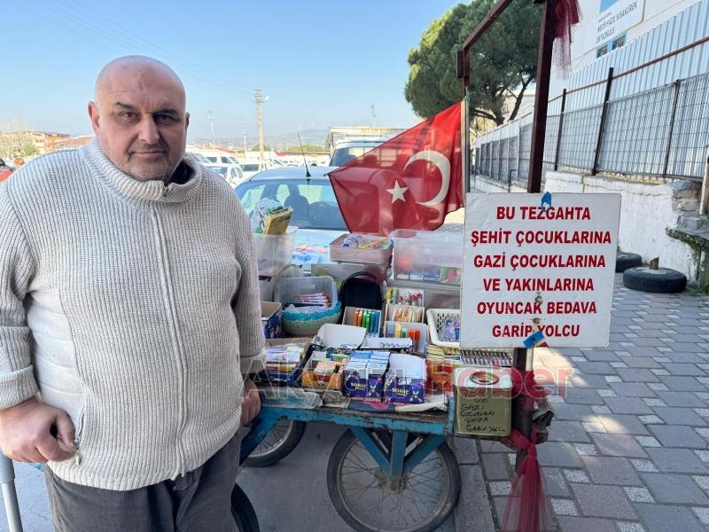 Bu tezgahta şehit ve gazi çocuklarına oyuncaklar bedava