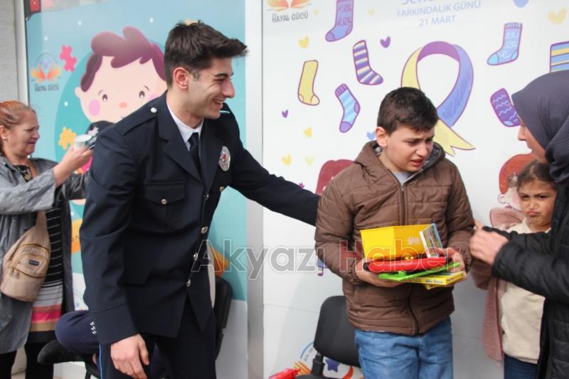  Özel Çocuklardan Polis Teşkilatına Duygu Yüklü Tablo