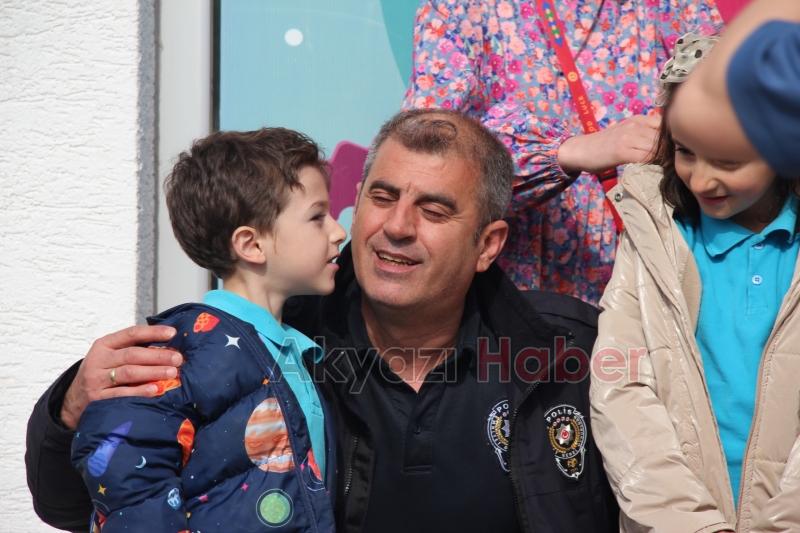  Özel Çocuklardan Polis Teşkilatına Duygu Yüklü Tablo